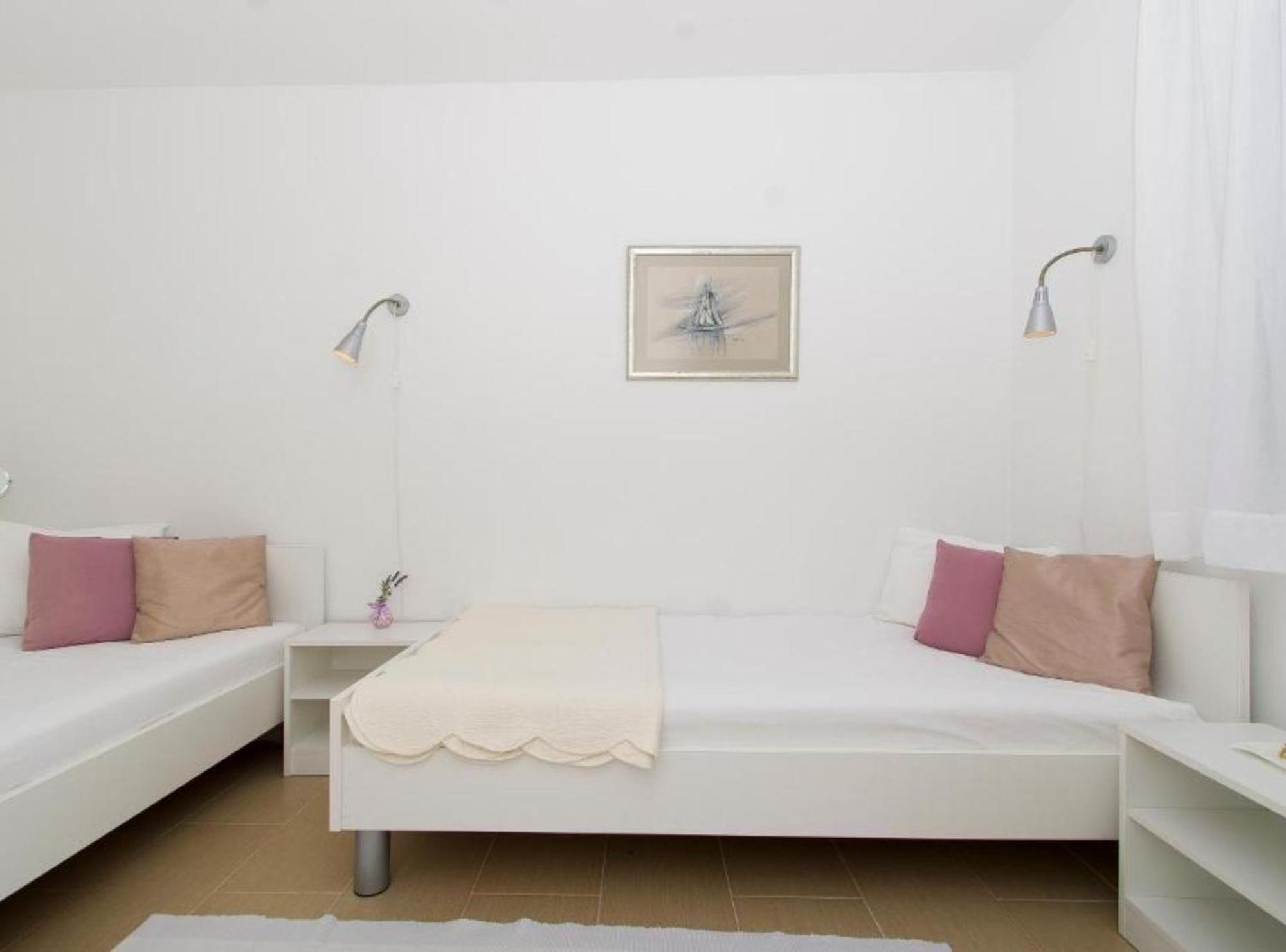 Apartments Villa Olea ルンバルダ エクステリア 写真