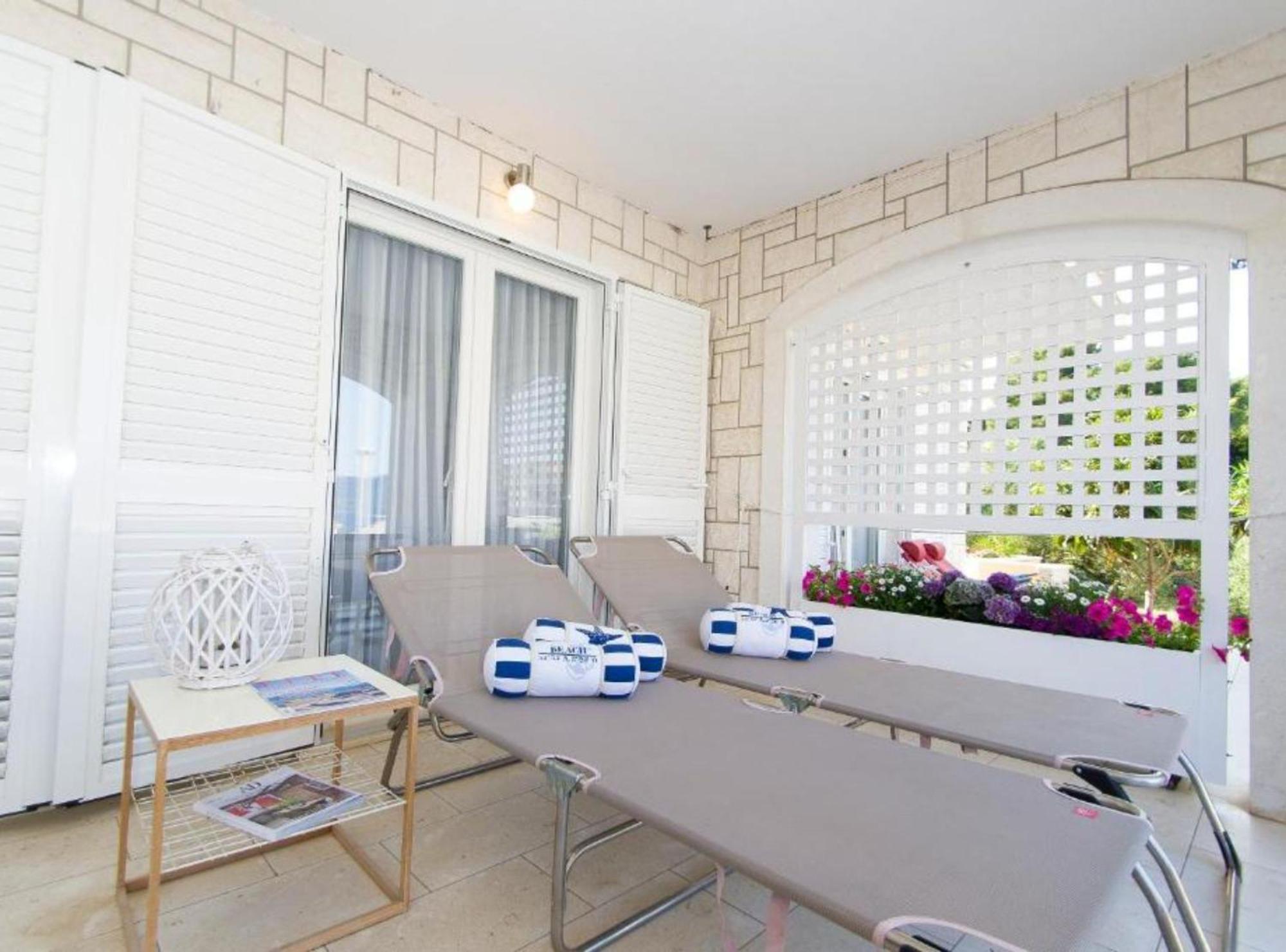 Apartments Villa Olea ルンバルダ エクステリア 写真