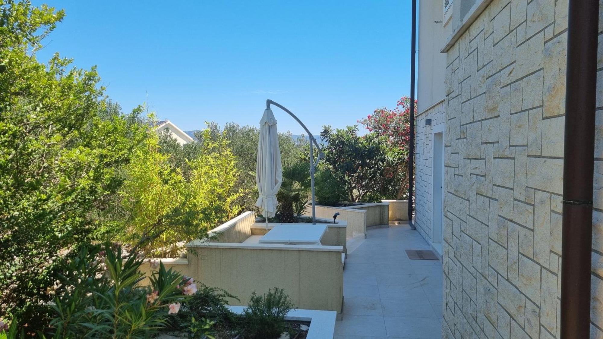 Apartments Villa Olea ルンバルダ エクステリア 写真