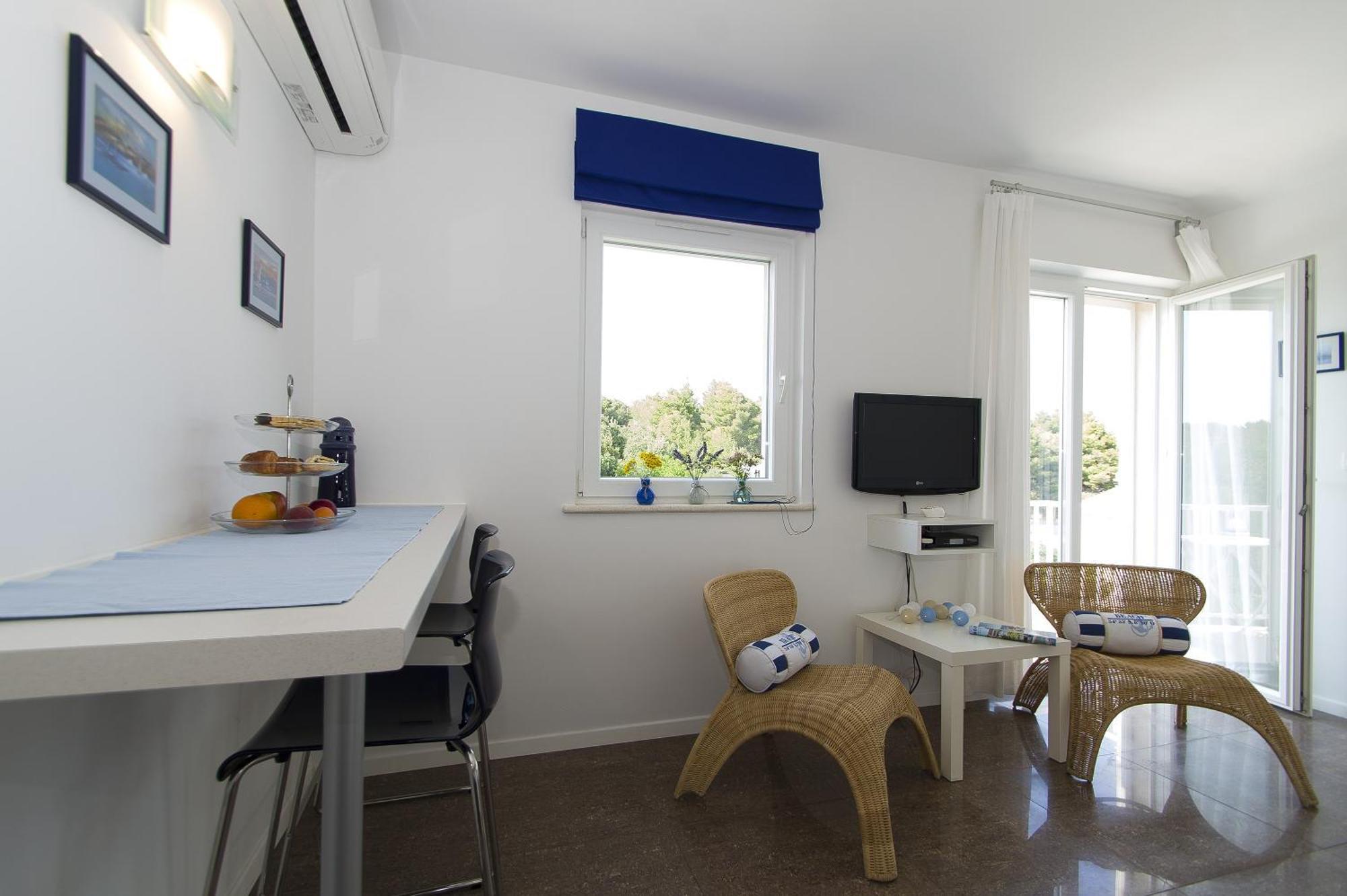 Apartments Villa Olea ルンバルダ エクステリア 写真