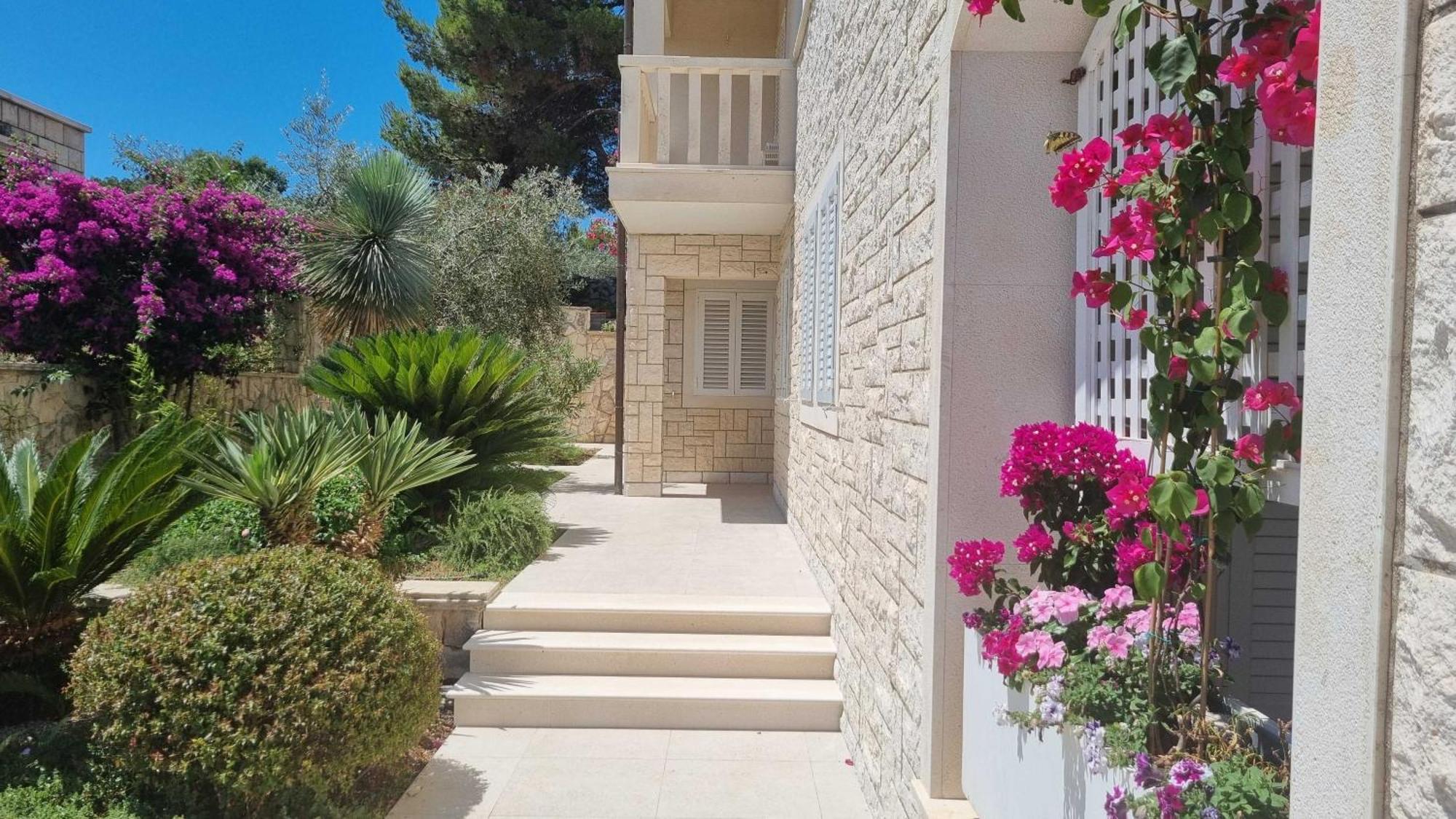 Apartments Villa Olea ルンバルダ エクステリア 写真